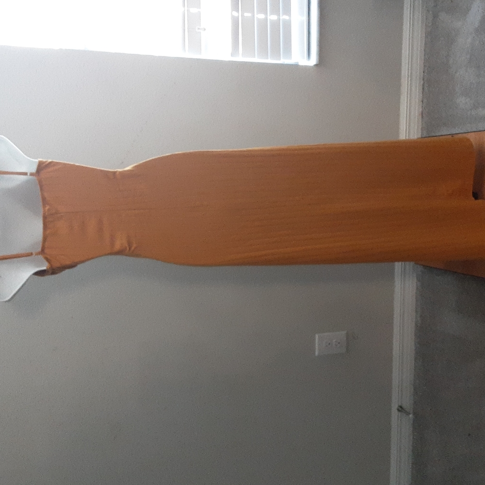 Long dress - Picture 2 of 2